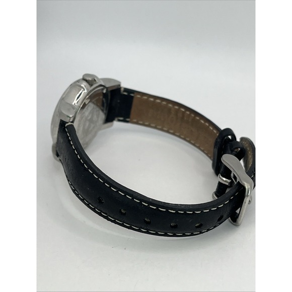 Eddie Bauer Women's Quartz Watch Black Leather Band 28mm Case- New Battery - Picture 7 of 8